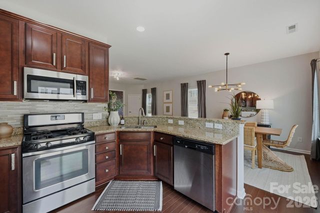 2403 Diplomat Lane, Charlotte, NC 28210