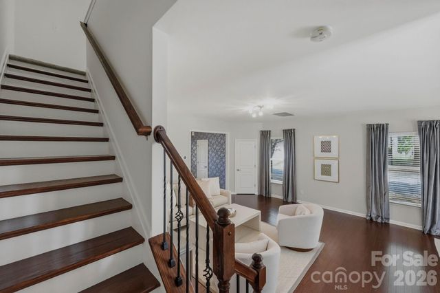 2403 Diplomat Lane, Charlotte, NC 28210
