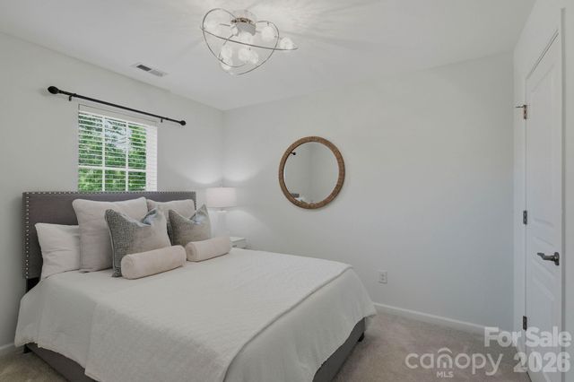 2403 Diplomat Lane, Charlotte, NC 28210