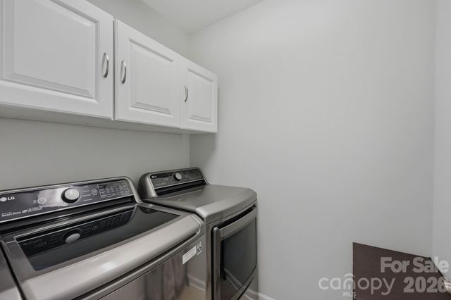 2403 Diplomat Lane, Charlotte, NC 28210