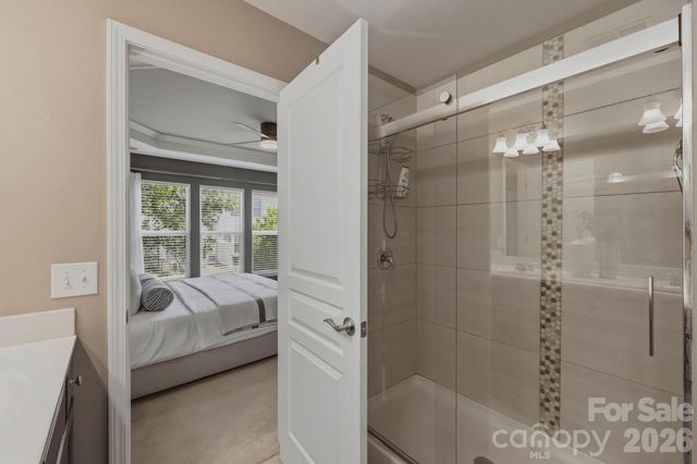 2403 Diplomat Lane, Charlotte, NC 28210