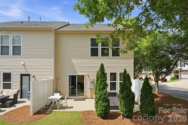 2403 Diplomat Lane, Charlotte, NC 28210