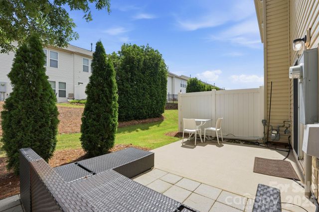 2403 Diplomat Lane, Charlotte, NC 28210