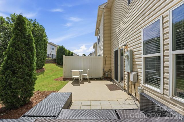 2403 Diplomat Lane, Charlotte, NC 28210