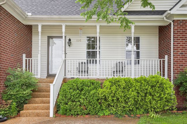 100 E Marthona Rd, Madison, TN 37115