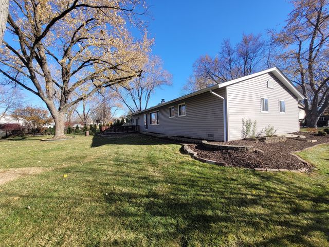 364 N Everett Drive, Palatine, IL 60074