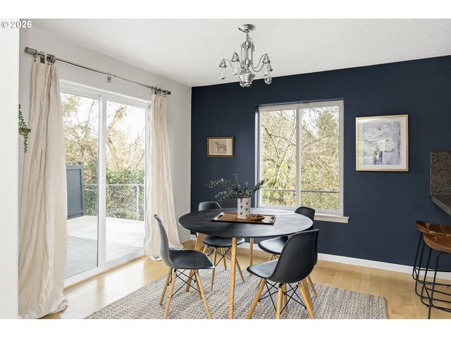 6610 N SMITH Ct, Portland, OR 97203