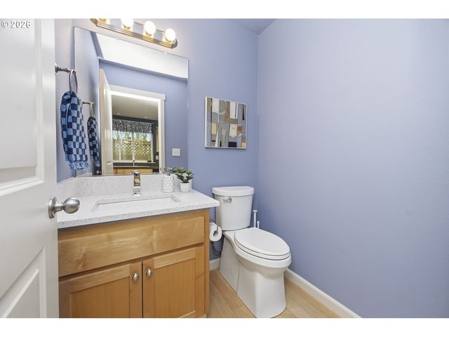 6610 N SMITH Ct, Portland, OR 97203