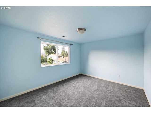 6610 N SMITH Ct, Portland, OR 97203