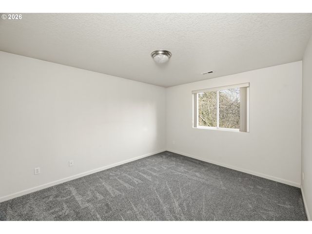 6610 N SMITH Ct, Portland, OR 97203