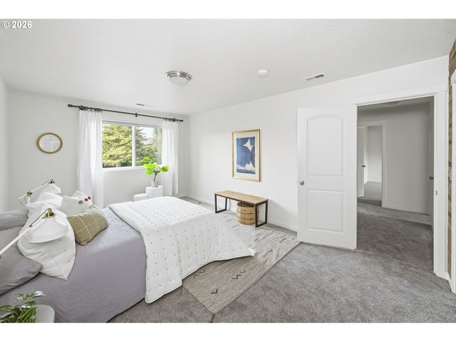 6610 N SMITH Ct, Portland, OR 97203