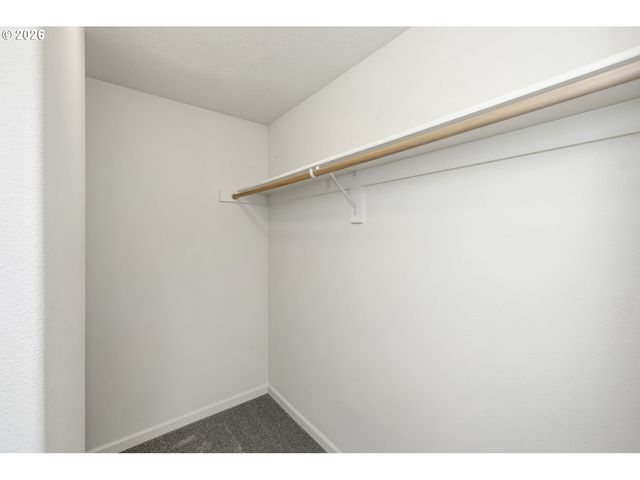 6610 N SMITH Ct, Portland, OR 97203