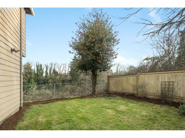 6610 N SMITH Ct, Portland, OR 97203