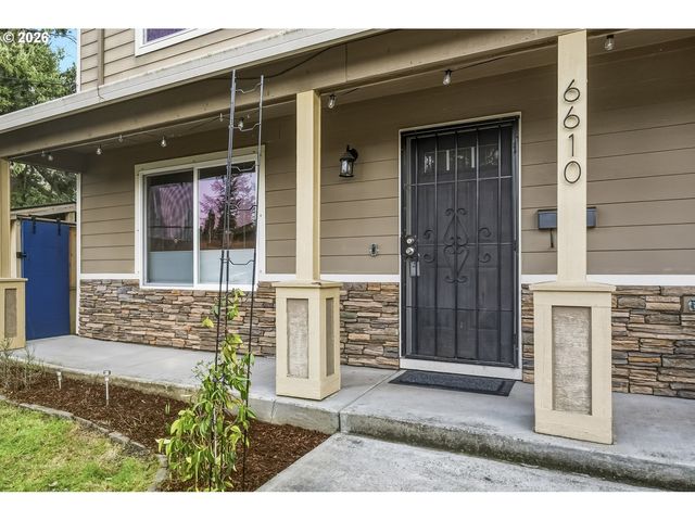 6610 N SMITH Ct, Portland, OR 97203