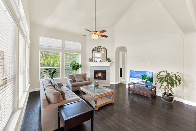 6108 Mickelson Way, Mckinney, TX 75070