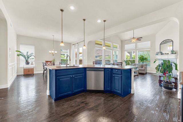 6108 Mickelson Way, Mckinney, TX 75070