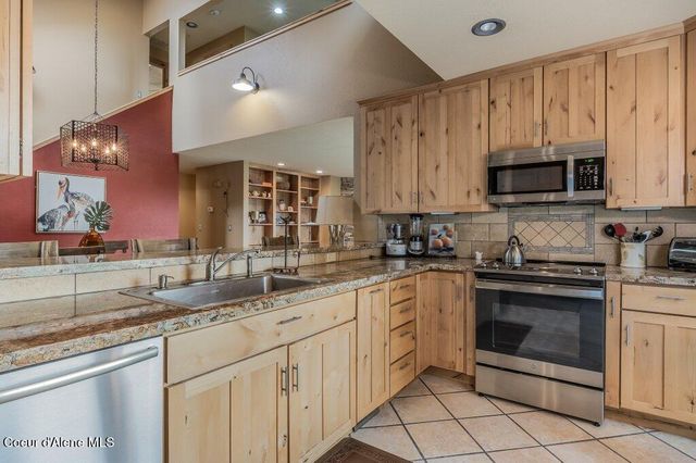 10573 N FRIAR DR, #A, Hayden, ID 83835