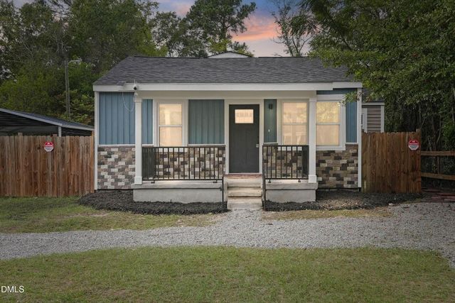 112 Preston Avenue, Fayetteville, NC 28301