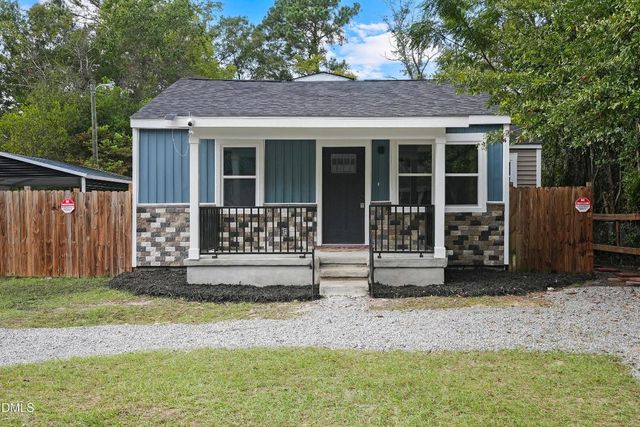 112 Preston Avenue, Fayetteville, NC 28301