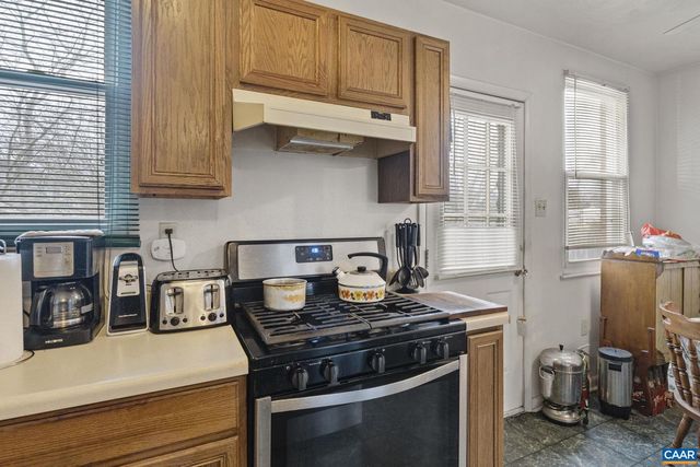 802 CONCORD AVE, Charlottesville, VA 22903