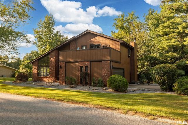 183 HERITAGE Road, Carbondale, IL 62903