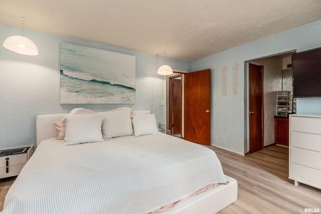 183 HERITAGE Road, Carbondale, IL 62903