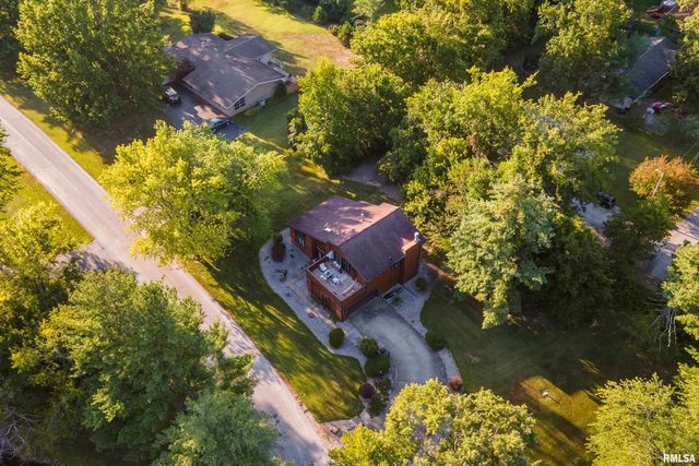 183 HERITAGE Road, Carbondale, IL 62903