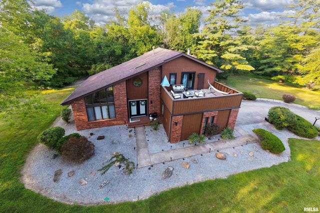 183 HERITAGE Road, Carbondale, IL 62903