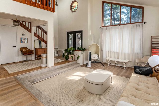 183 HERITAGE Road, Carbondale, IL 62903