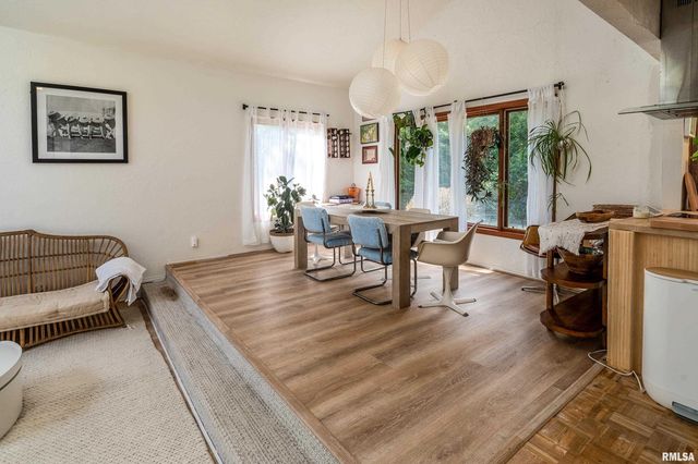 183 HERITAGE Road, Carbondale, IL 62903