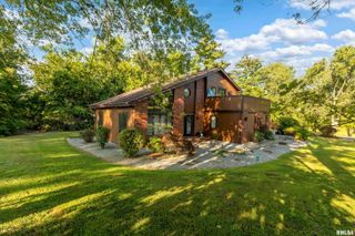 183 HERITAGE Road, Carbondale, IL 62903