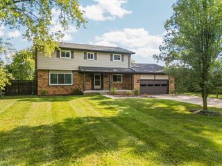 705 W Bemis Road, York Twp, MI 48176