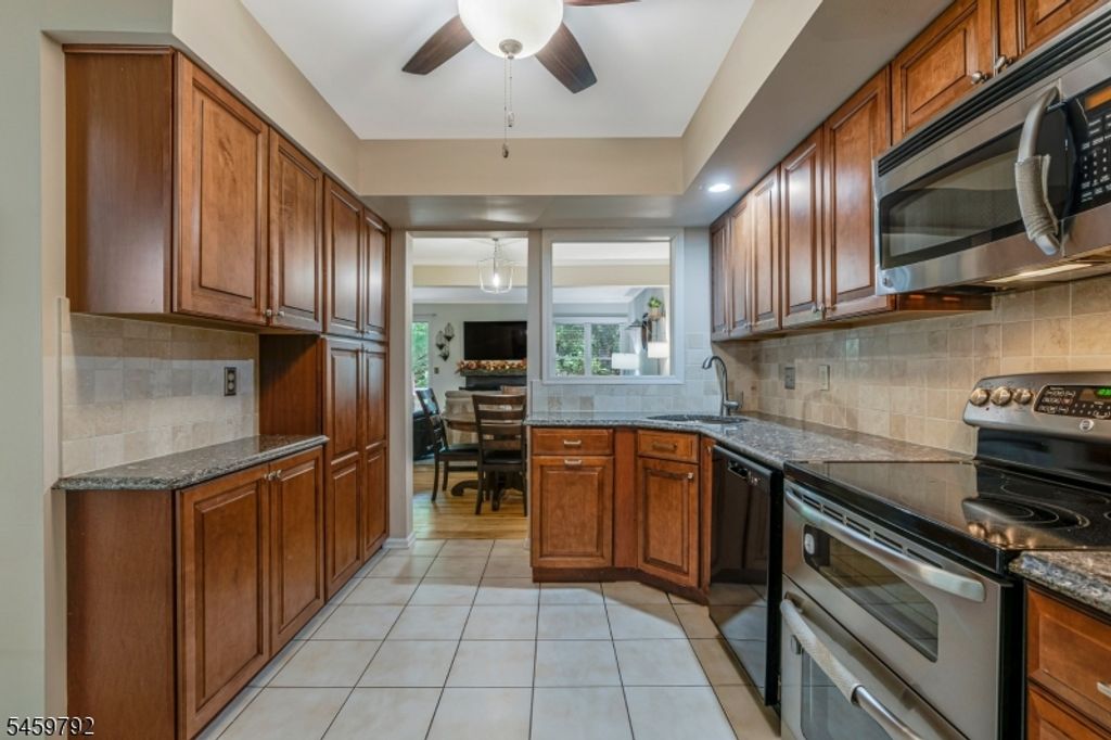 67 Stone Run Rd, Bedminster Twp., NJ 07921 — photo 2