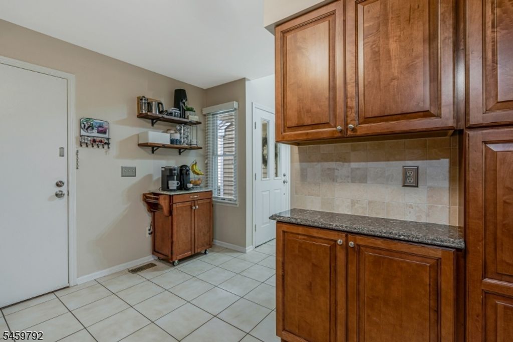 67 Stone Run Rd, Bedminster Twp., NJ 07921 — photo 4