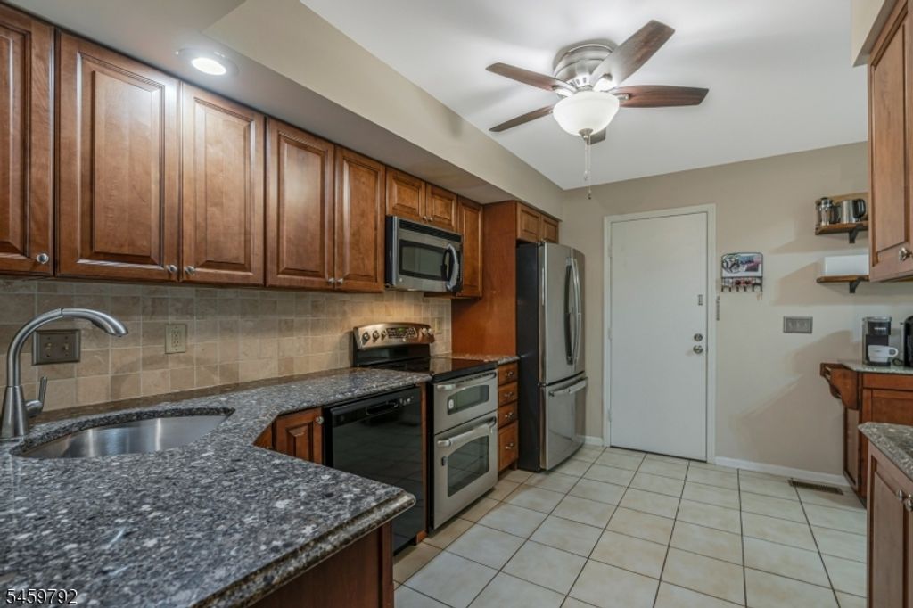 67 Stone Run Rd, Bedminster Twp., NJ 07921 — photo 5