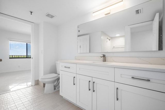 14475 Strathmore Lane 707, Delray Beach, FL 33446