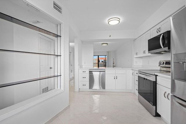 14475 Strathmore Lane 707, Delray Beach, FL 33446