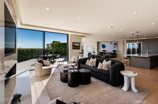 2928 Ocean, Corona Del Mar, CA 92625