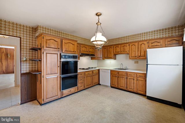 3214 ROMILLY RD, Wilmington, DE 19810