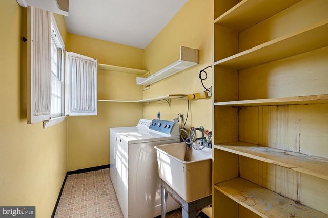 3214 ROMILLY RD, Wilmington, DE 19810