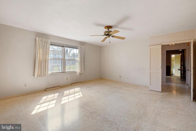 3214 ROMILLY RD, Wilmington, DE 19810