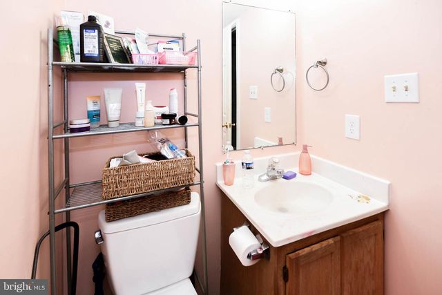 1600 ORA LEA LN, Upper Marlboro, MD 20774