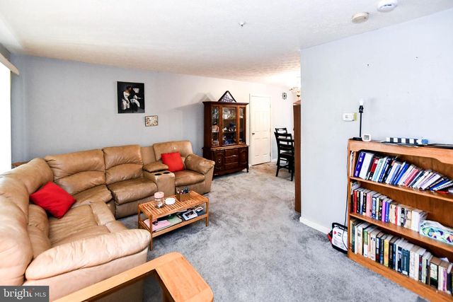 1600 ORA LEA LN, Upper Marlboro, MD 20774