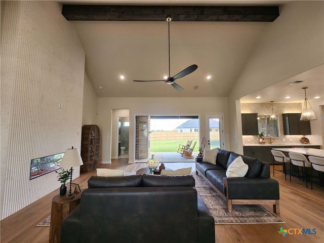 301 Rodeo Road, Salado, TX 76571