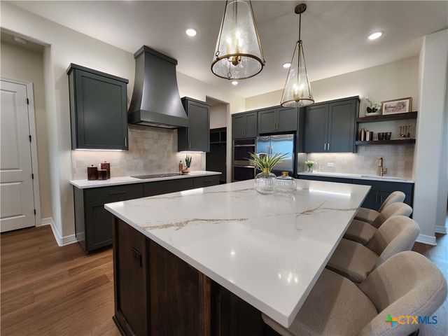 301 Rodeo Road, Salado, TX 76571