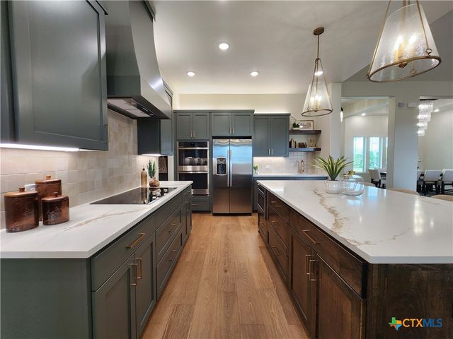 301 Rodeo Road, Salado, TX 76571