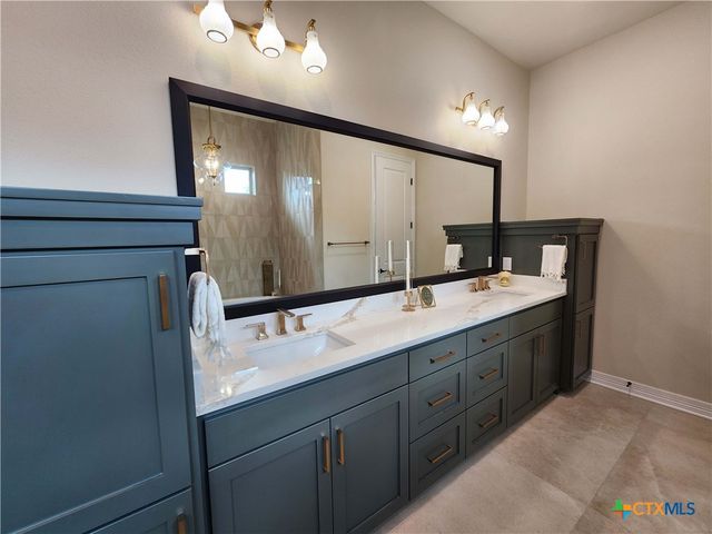 301 Rodeo Road, Salado, TX 76571