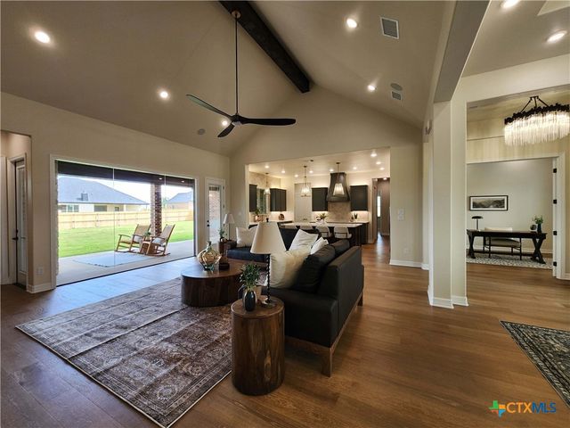 301 Rodeo Road, Salado, TX 76571