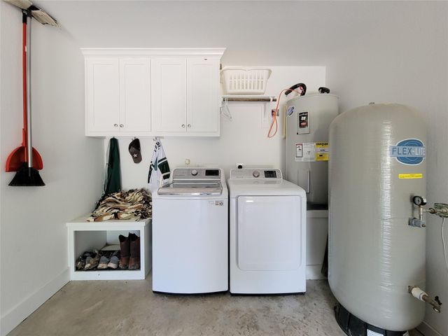 4937 Wolff Road, Round Top, TX 78954