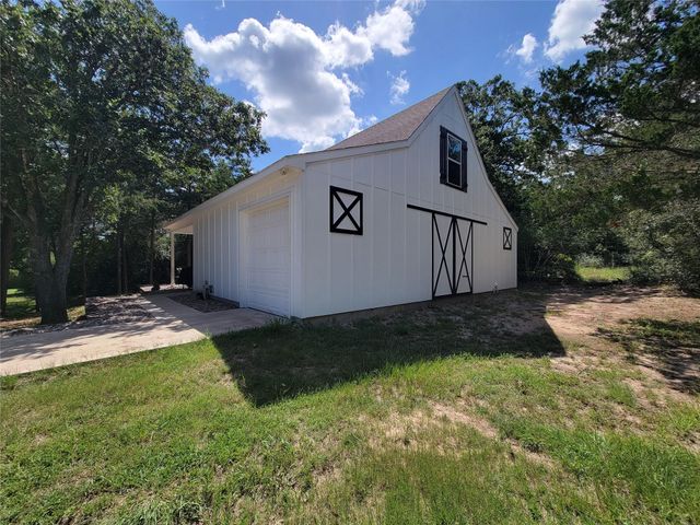 4937 Wolff Road, Round Top, TX 78954